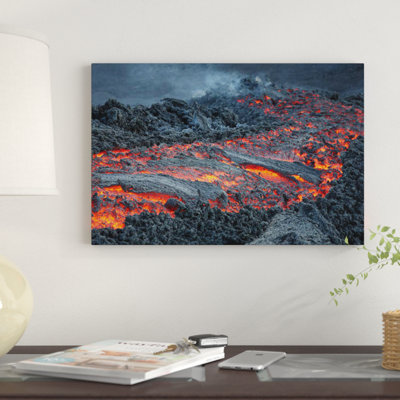 " Lava Flow On The Flank Of Pacaya Volcano, Guatemala I " by Richard Roscoe
