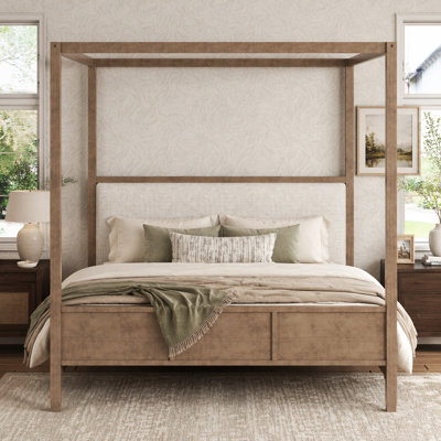 Lit plateforme à baldaquin en bois avec tête de lit tapissier