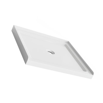 Base de douche 36 po x 36 po avec trois seuils et drain central