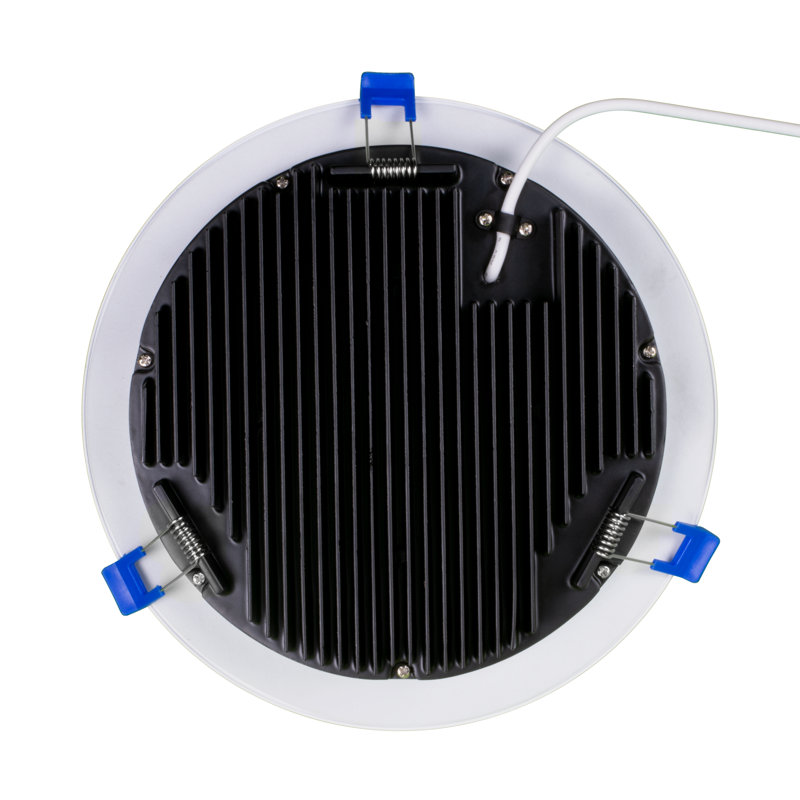 8 po Dle8 Series Plafonnier rond à panneau plat à DEL, Nickel, 3000 K, 2500 lumens