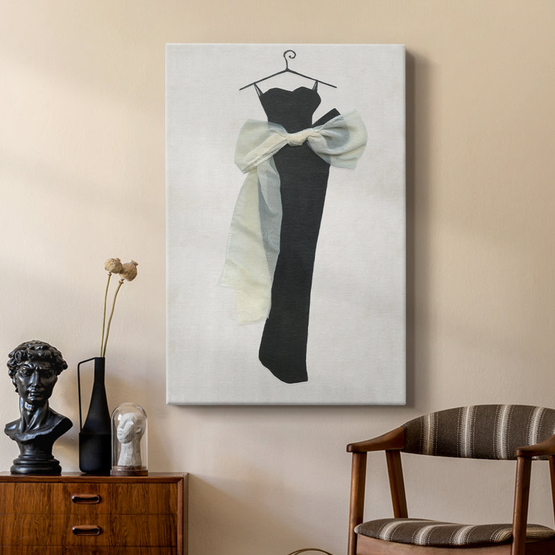 Robe noire et tulle I - galerie Cavas sur mesure