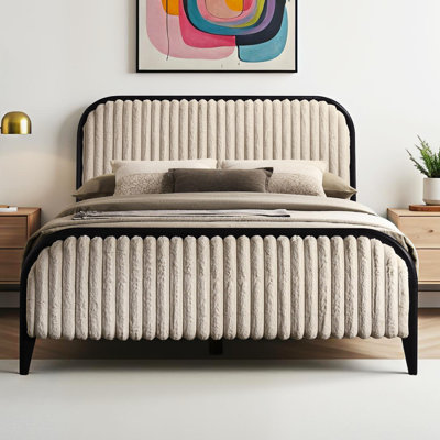 Lit plateforme tapissier Cossette Daphne
