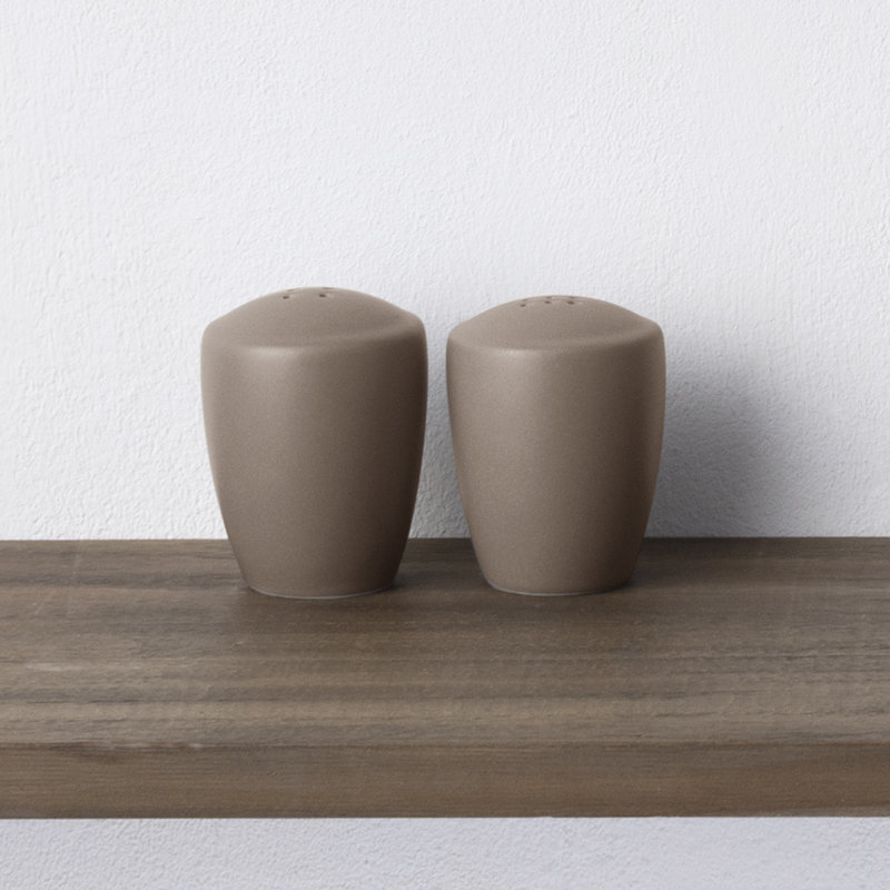 Sel et poivre Noritake Colorwave, 3-3 / 8 po, Argile
