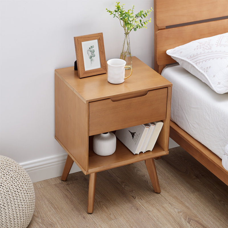 Hillenbrand 18'' W Nightstand, Patina