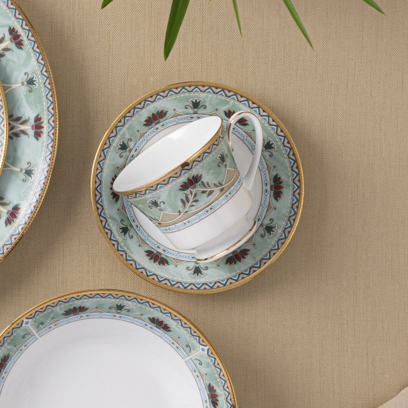 Ensemble de 4 soucoupes de 6 po Noritake
