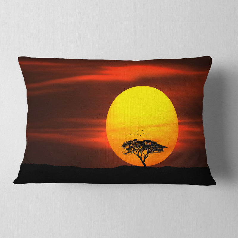 Coussin Lonely Tree avec oiseaux au coucher du soleil, Rectangulaire, 12 po x 20 po