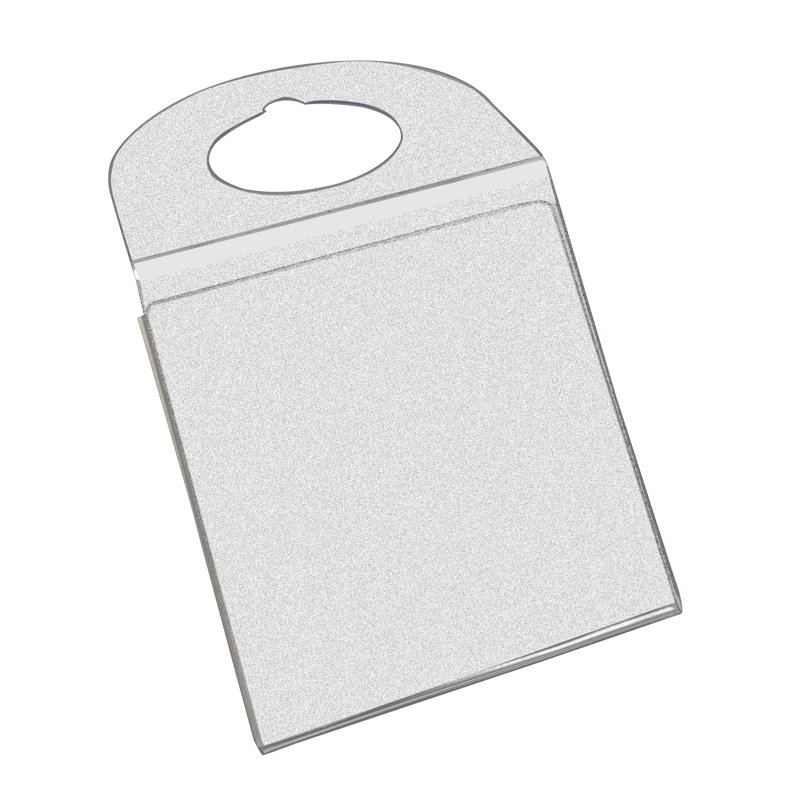 Attache en plastique pour cintres