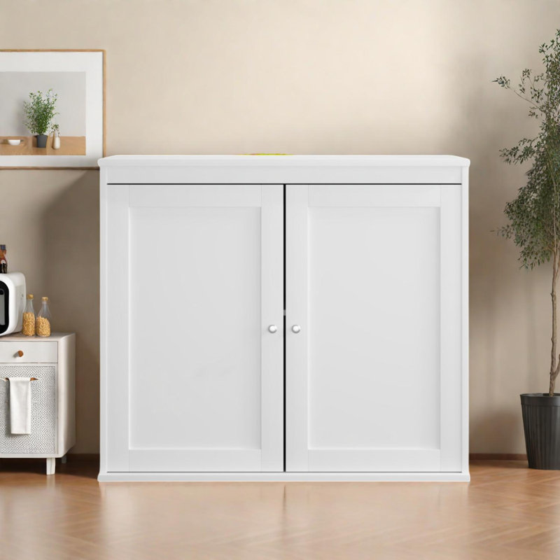 Armoire de cuisine avec tablettes réglables et portes doubles