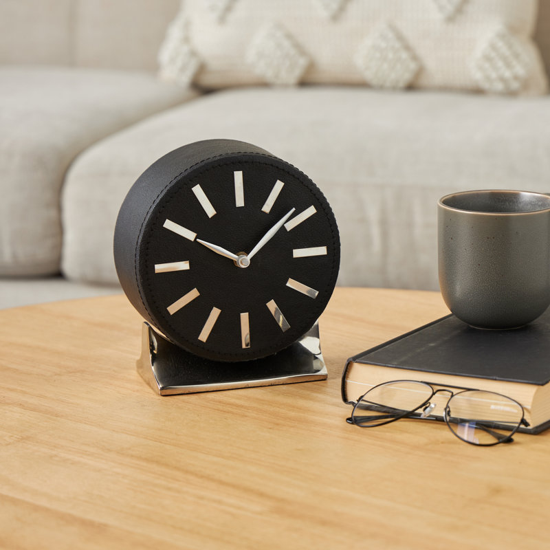 Horloge décorative ronde en similicuir avec base rectangulaire argentée