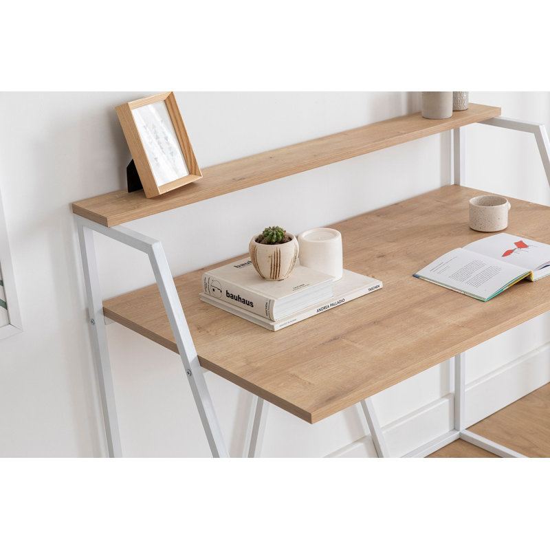 Bureau d'étudiant, Blanc