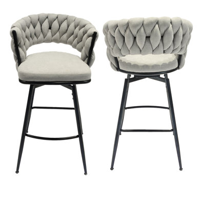 De 2 tabourets de bar tissés en lin gris. Fauteuil pivotant à 360 degrés, ergonomique et relaxant. Parfait pour les îlots de cuisine, les bars et les tabourets tissés. 2. Dossier de soutien. Pour les cafés, les restaurants