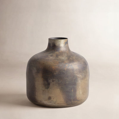 Bantice Metal Table Vase
