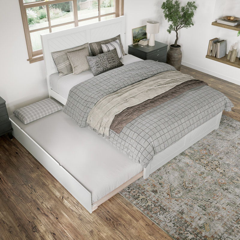Jeinny Solid Wood Platform Bed with Matching Footboard & Trundle, White, Queen