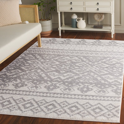 Wynn Southwestern Indoor/Outdoor Rug