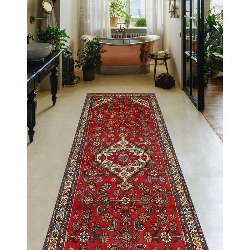 Khylar Distressed Emy Red Runner