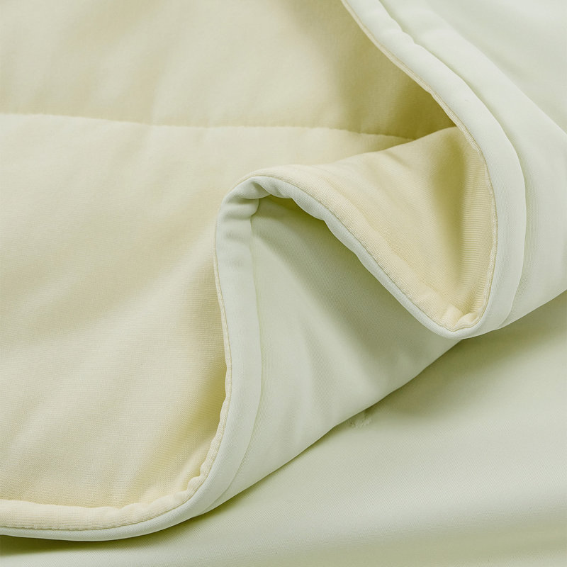 Couette rafraîchissante double face 59 po x 85 po