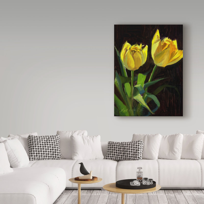 «Yellow Tulips Black» par Galan, reproduction d'art sur toile tendue, H 19 po x l 14 po x P 2 po