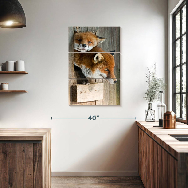 Renard roux endormi Brampt, H 38 po x l 24 po