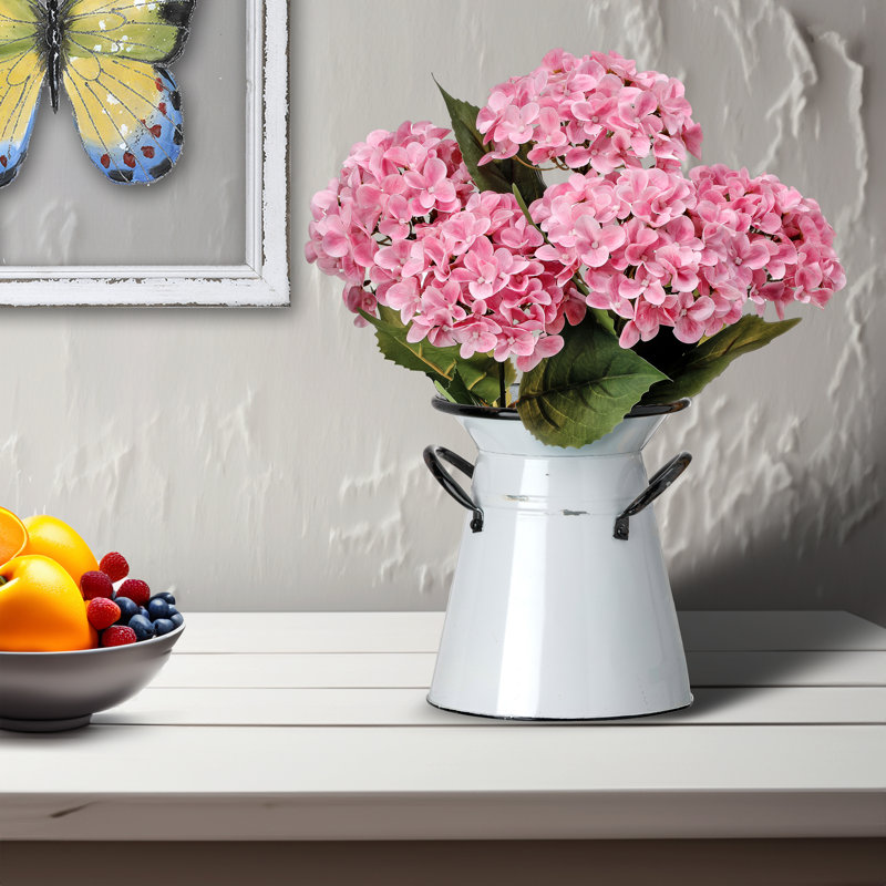Arrangement d'hortensias, touche naturelle, Rose