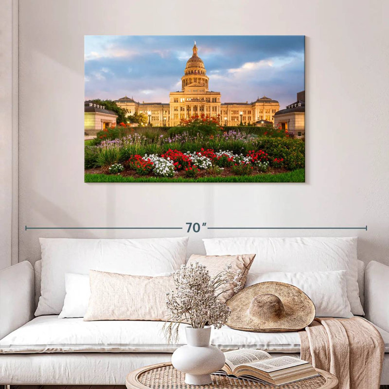 Nicci, Texas State Capitol, H 30 po x l 45 po