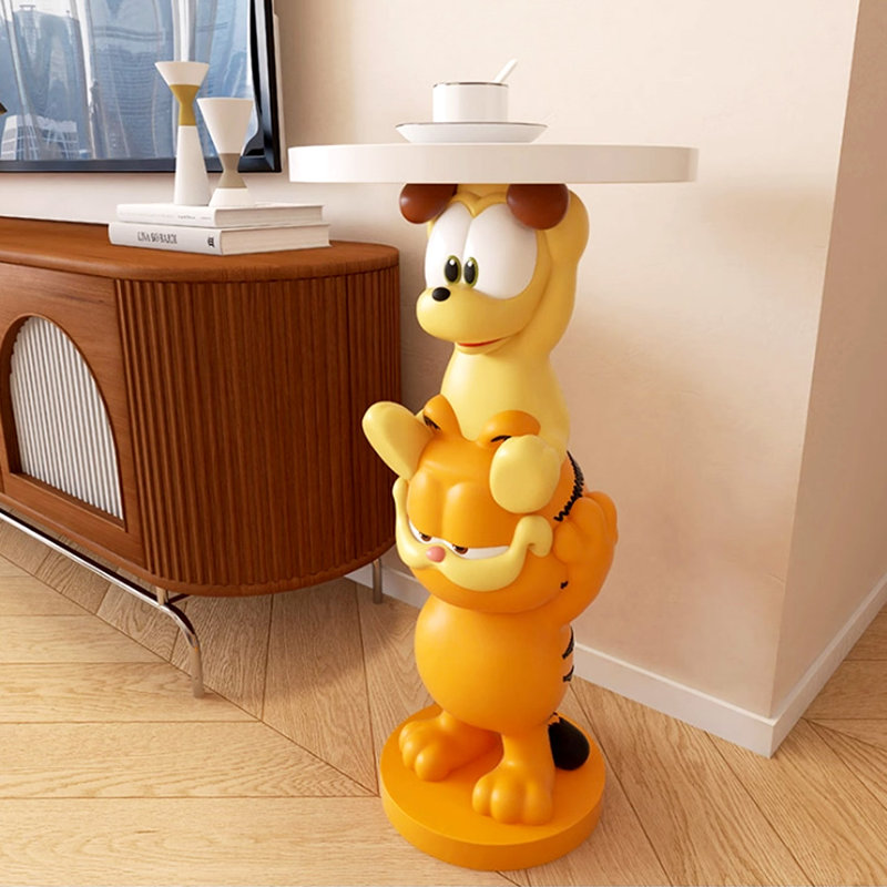 Figurines et objets décoratifs modernes en résine