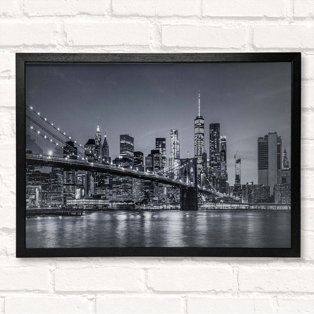 New York Lights Glowing - Closed Corner Frame Kunstdrucke auf Holz