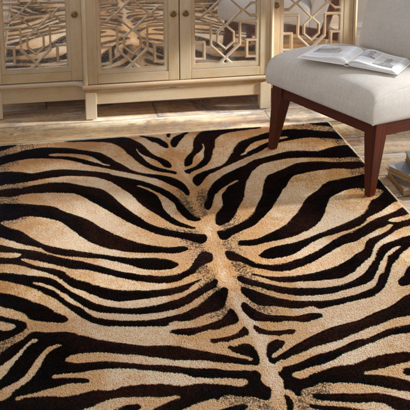 Tapis brun foncé / beige à imprimé animal Poway, Rectangle de 1 pi 7 po x 2 pi 8 po