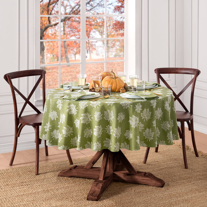 Mattox Jacquard Tablecloth, 70 po x 70 po rond, Vert