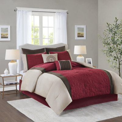 Hayleen Polyester Damask Comforter