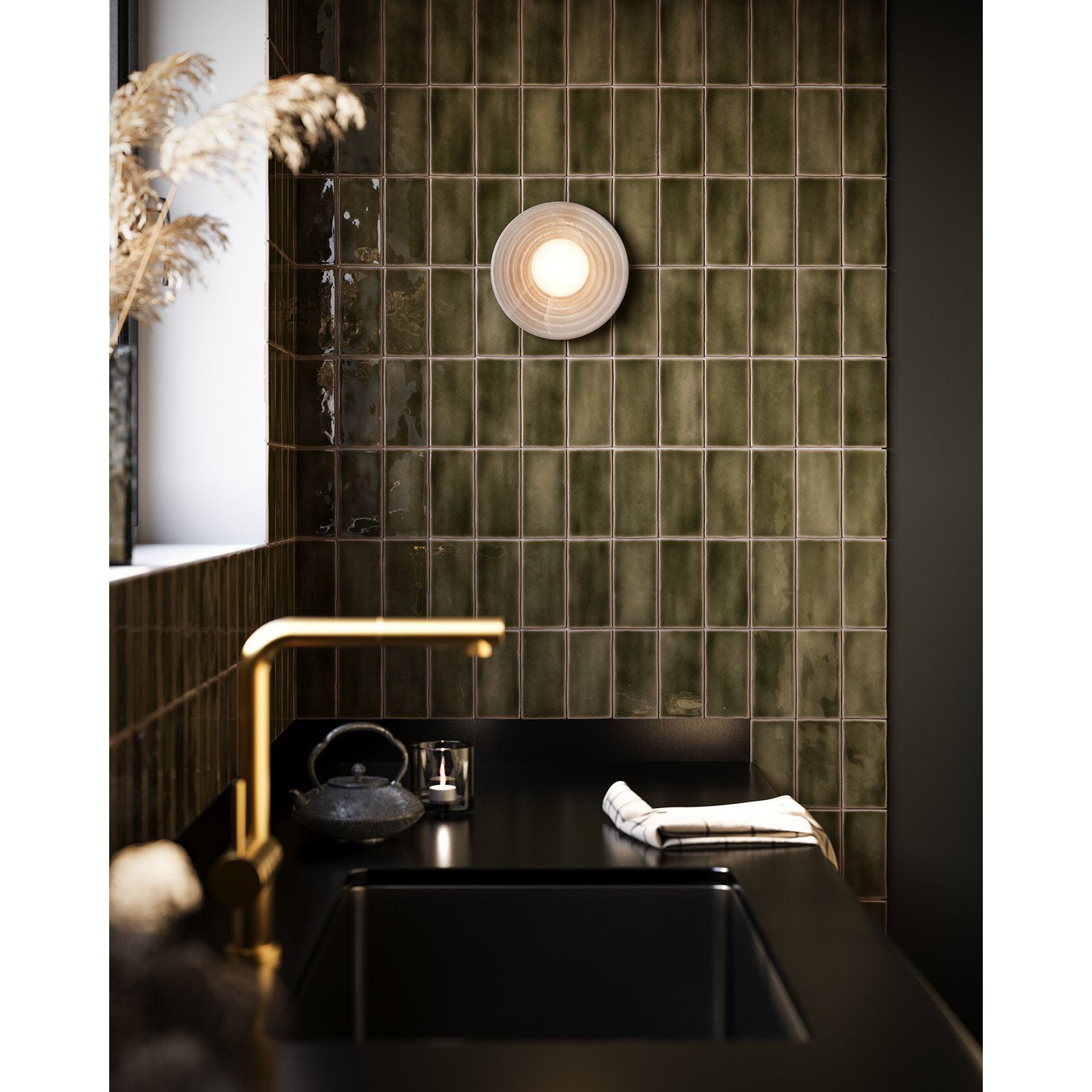 Leigha Single Dimmable Bath Sconce, Vintage Brass
