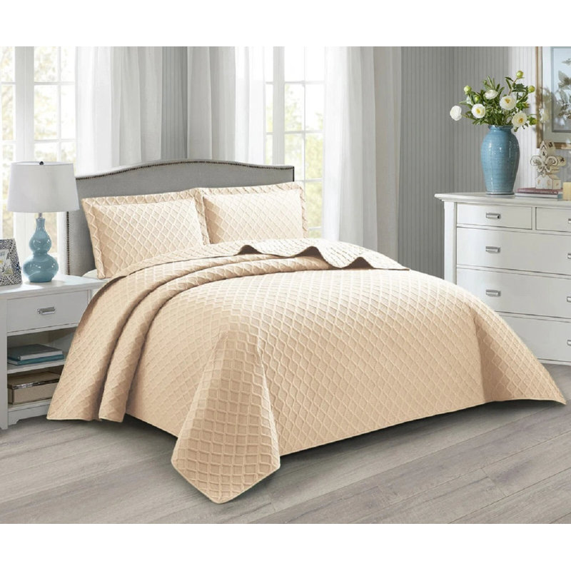 3 Piece Quilted Bedspreads Diamond Check Embossed Pattern, Polyester Material, Durable, Box Stitching, with Matching Pillow Shams