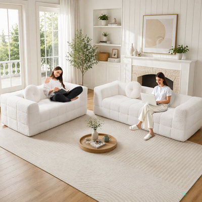Canapé moderne sans os avec deux coussins décoratifs circulaires, tissu en polyester à poils longs texturé litchi doux pour la peau, canapé en mousse à carreaux