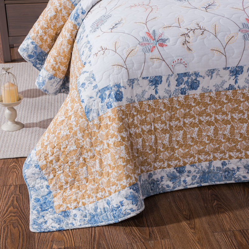Cotton Reversible Embroidery Quilt Set, Twin Quilt + 1 Standard Sham