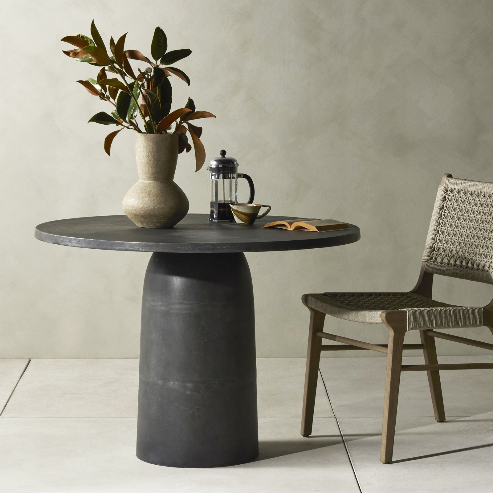Gali Outdoor Dining Table, Black