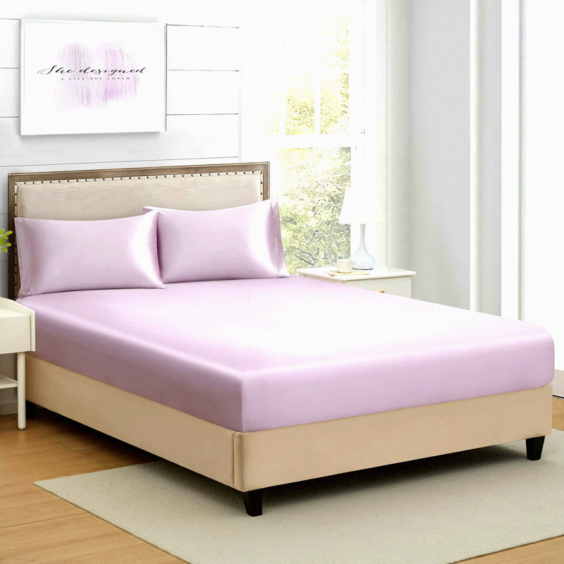 LuxurySilk Twin XL Fitted Sheet - Deep Pocket Bedding in Light Purple - Wrinkle-Free, Breathable, Non-Fading - Soft Single Bottom Sheet with Full Elasticization