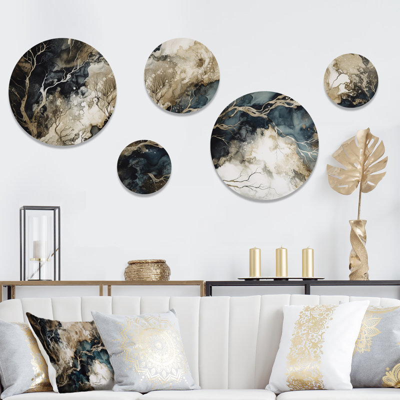 Abstract Wall Decor on Metal