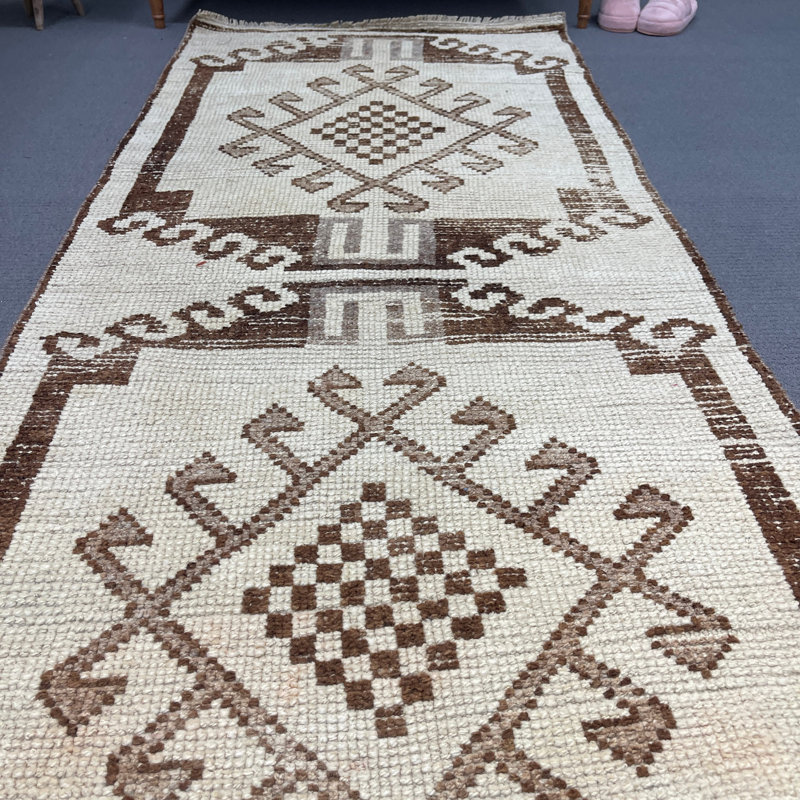 3.2x11.1 Ft Beige Wool Runner Rug, Traditional Geometric Pattern