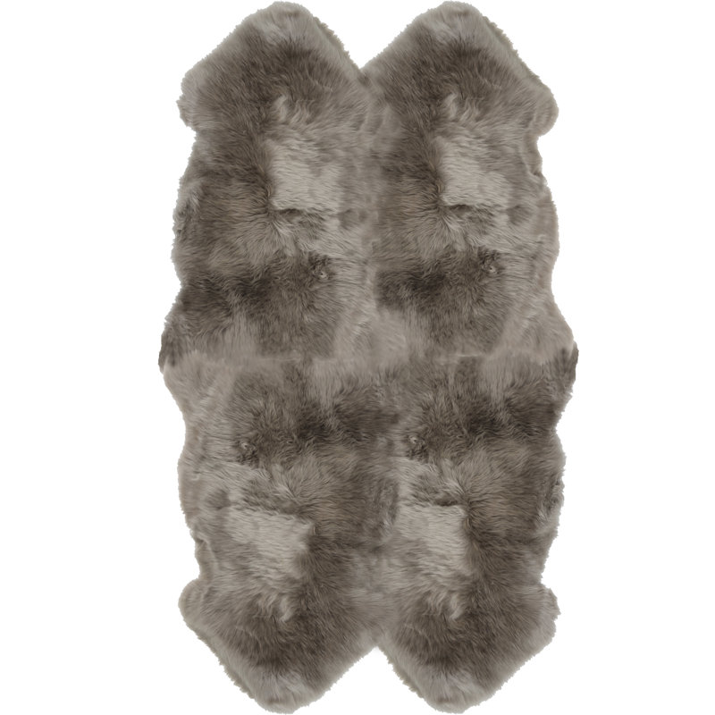 Chanden Hand Tufted Sheepskin Indoor Rug, Quarto 4' x 6'