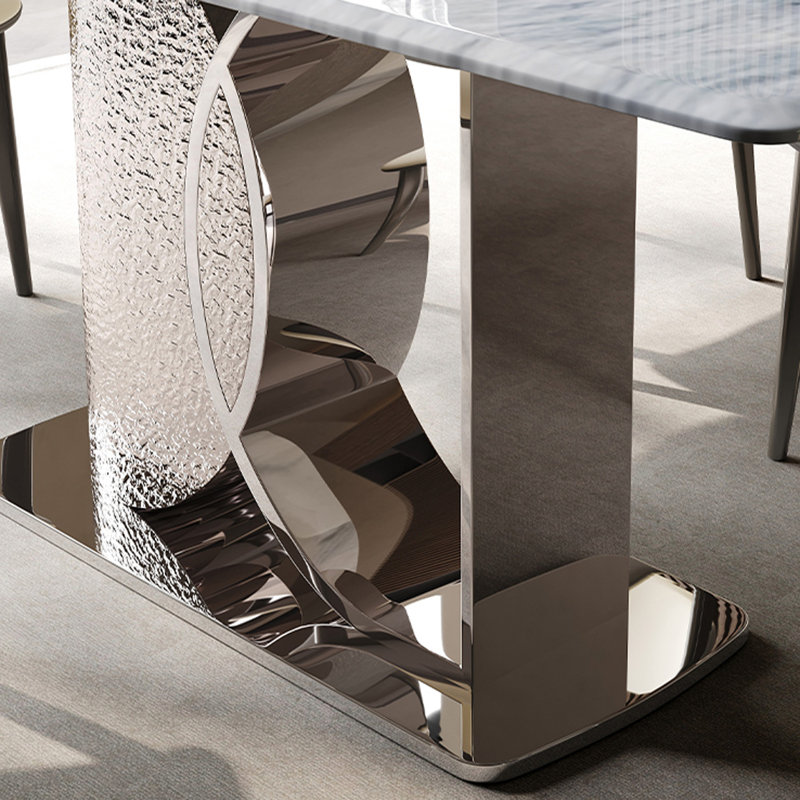 Ensemble repas pour quatre personnes, H 29,92 po x L 55,11 po x l 31,49 po