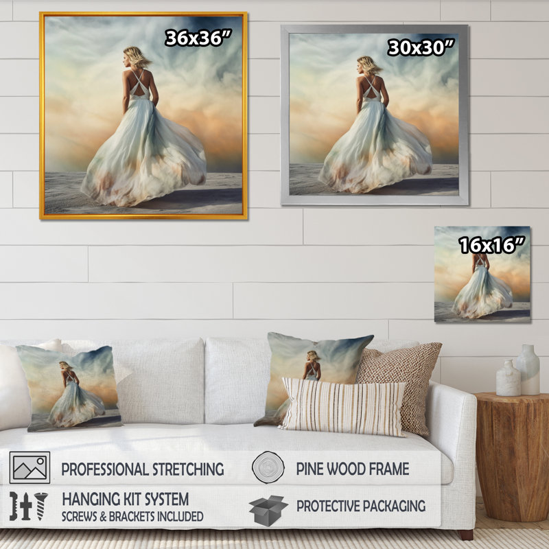 «Femelle par l'océan Breeze II», impression sur toile, H 30 po x l 30 po x P 1 po, Cadre photo noir