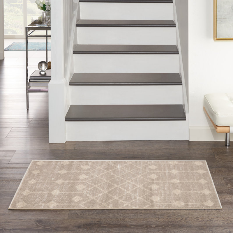 Julicia Geometric Indoor Rug, Rectangle 3' x 5'