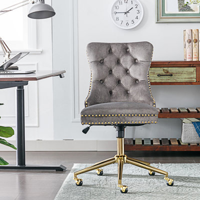 Chaise de bureau rembourrée et capitonnée