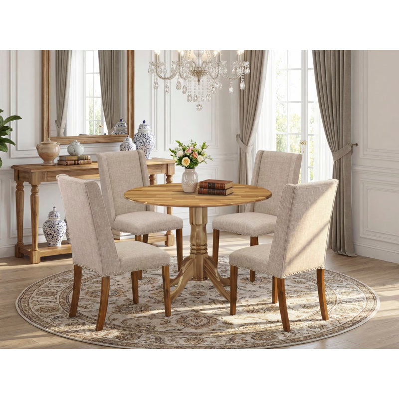 L'ensemble de salle à manger 5 pièces comprend une table ronde avec Dropleaf et 4 chaises Parsons en tissu brun clair clair, naturel