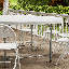 Table ronde en plastique pliable ronde avec cadre en acier pliable et poignée de transport-106692489-106692488