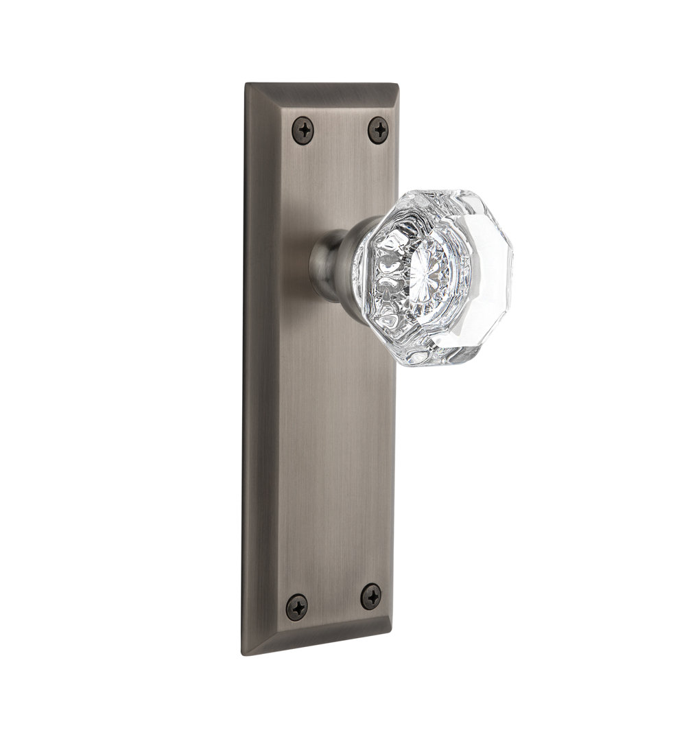 Grandeur Fifth Avenue Plate Privacy with Chambord Crystal Door Knob Grandeur 