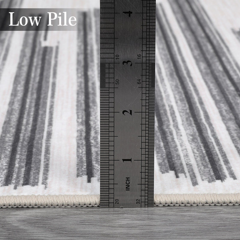 Tapis à rayures en polyester gris Kryska, Rectangle 5 pi x 7 pi