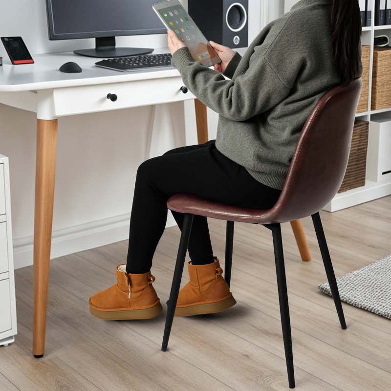 Chaise d'appoint moderne en similicuir