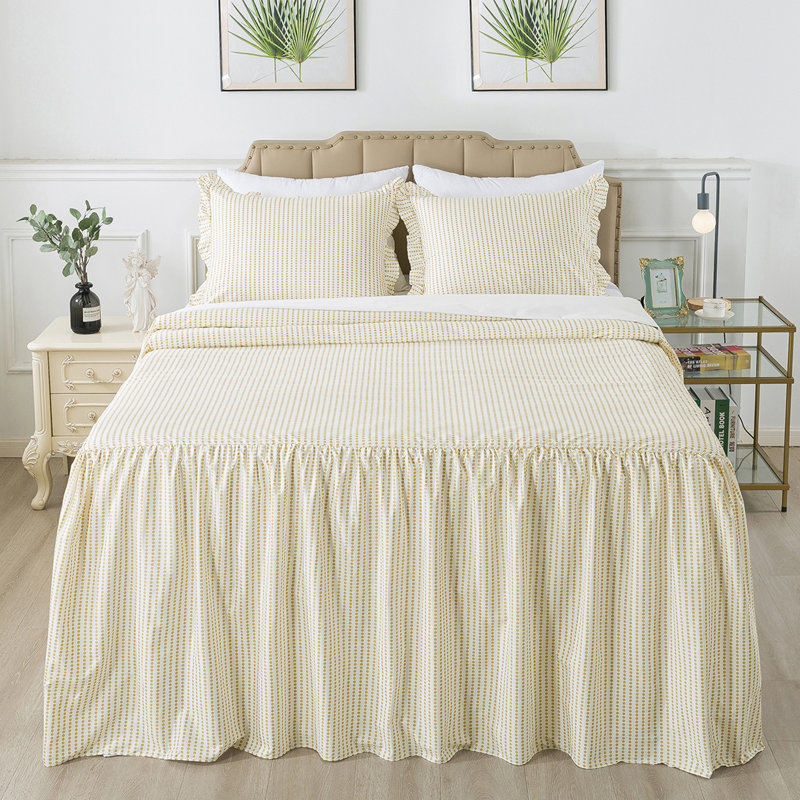Modern & Contemporary Dots Coverlet, Full Coverlet / Bedspread + 2 Queen Shams, Gold
