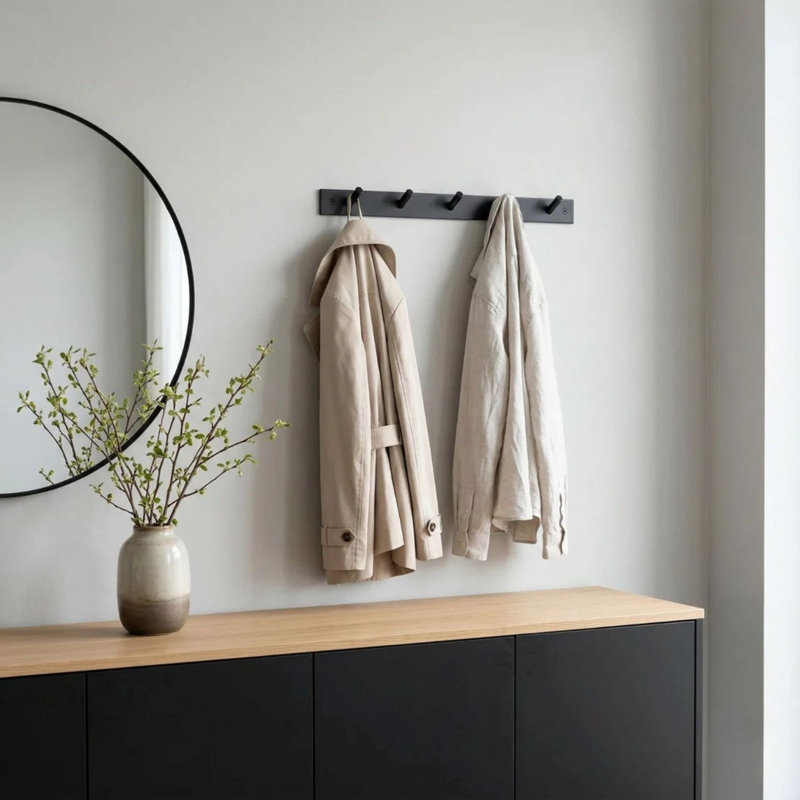 Wallmounted multi hook rack