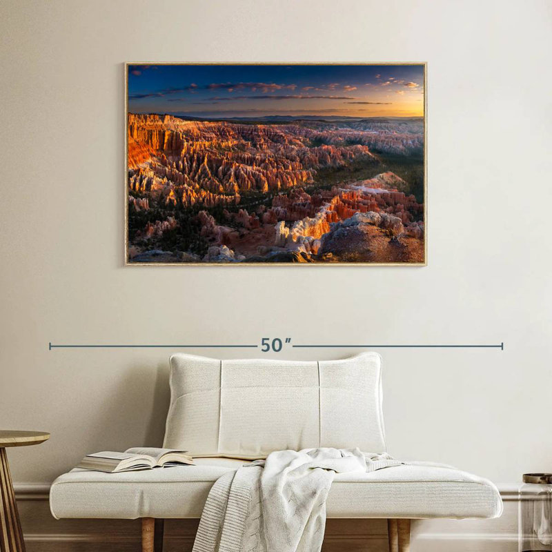 Bryce Canyon At Dawn, Cadre flottant en bois naturel, 40 po x 27 po
